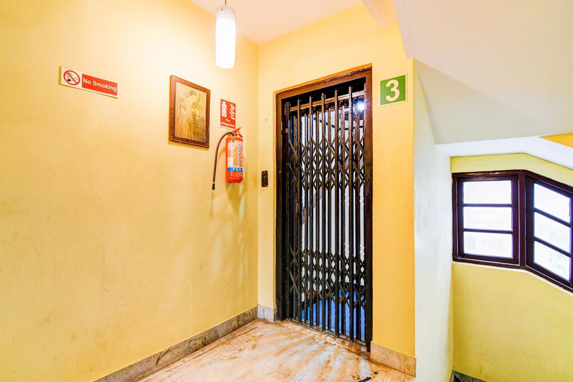 Super Hotel O Alipore Near Chetla Formerly Alipore Guest House Alīpur Exterior foto