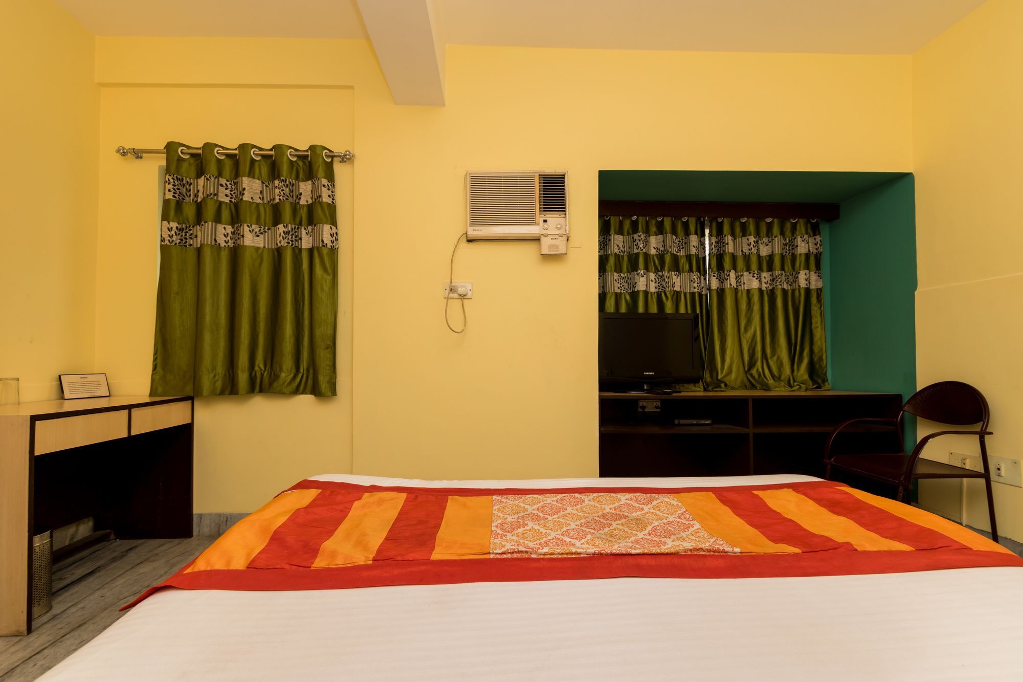 Super Hotel O Alipore Near Chetla Formerly Alipore Guest House Alīpur Exterior foto